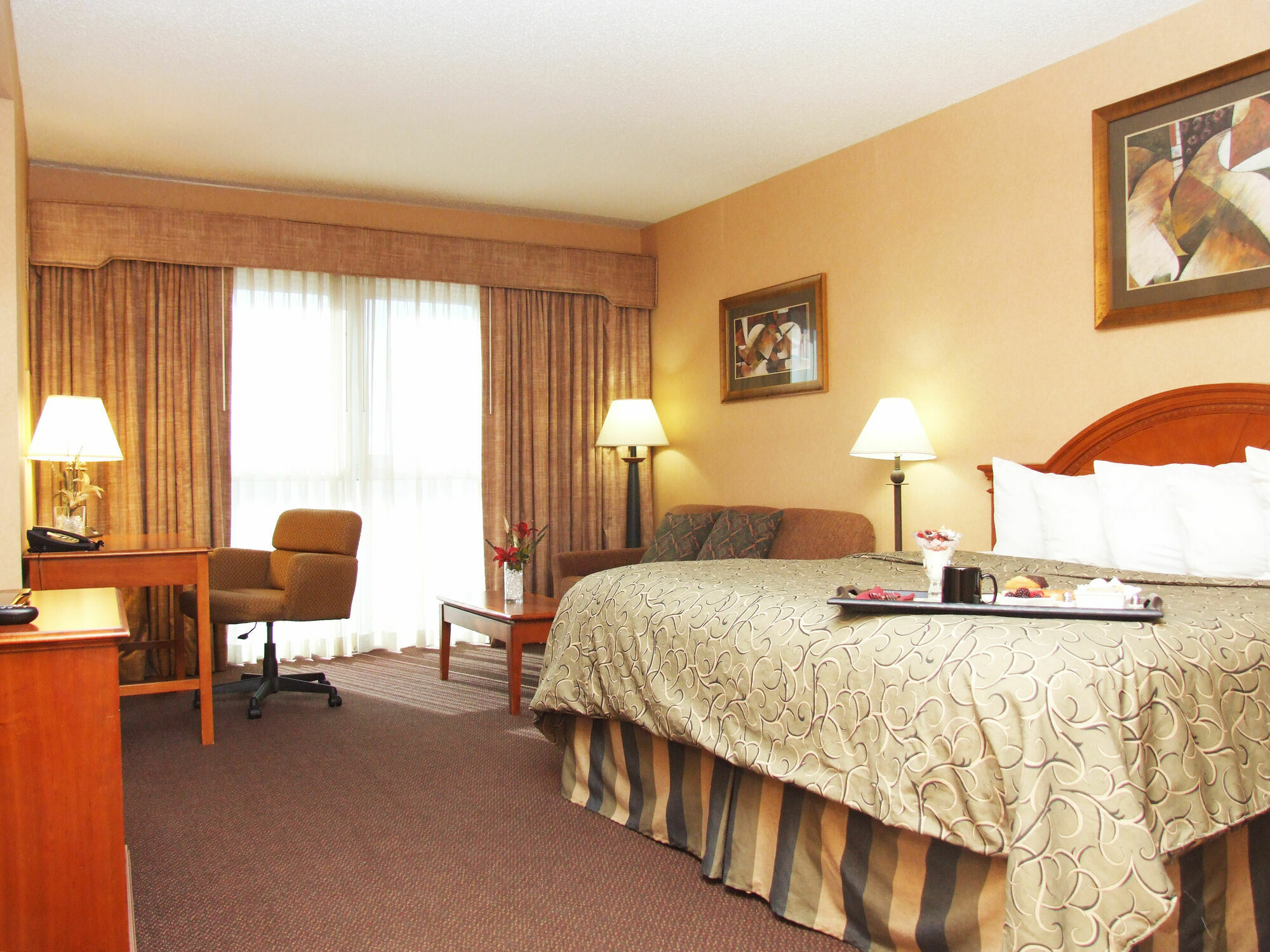 Hotel Topeka At City Center Bagian luar foto